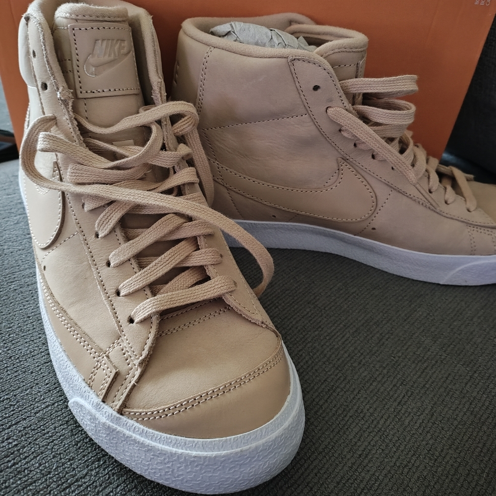 Nike blazer
